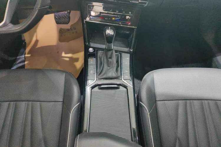 Used Volkswagen Passat 2022 330TSI Starry Luxury Edition
