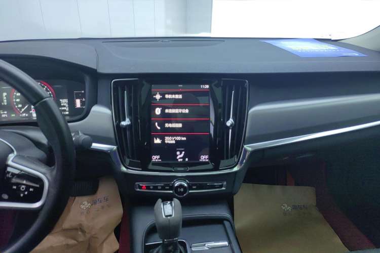 Used Volvo S90 2019 T4 Zhiyi Edition
