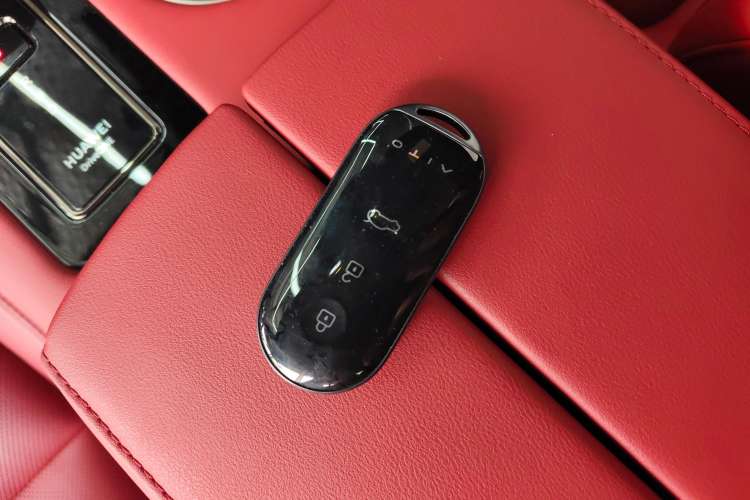 Used Hima AITO M5 2024 Extended-Range Max RS Four-Wheel Drive Advanced Intelligent Driving Version
