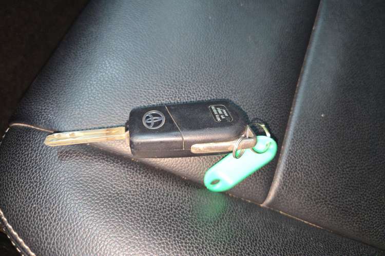 Used Toyota RAV4 2016 2.0L CVT Two-Wheel Drive Urban Edition China V Standard
