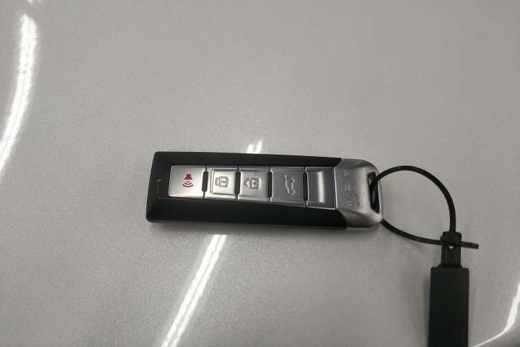 Used Wey VV6 2018 2.0T Two-Wheel Drive Flagship Version China V Standard
