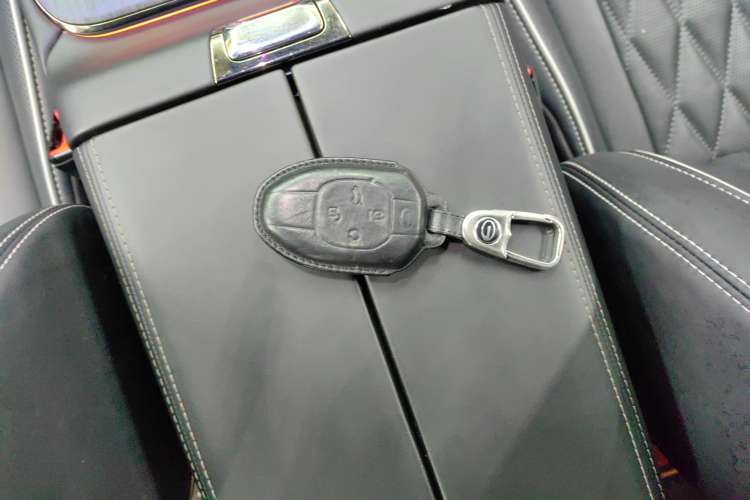 Used GAC Trumpchi GS8 2022 Dual-Engine Series 2.0TM Two-Wheel Drive Prestige Edition (7 Seats)