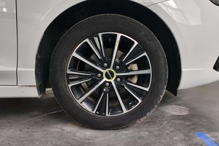 Used Roewe i5 2021 1.5L CVT Platinum Edition
