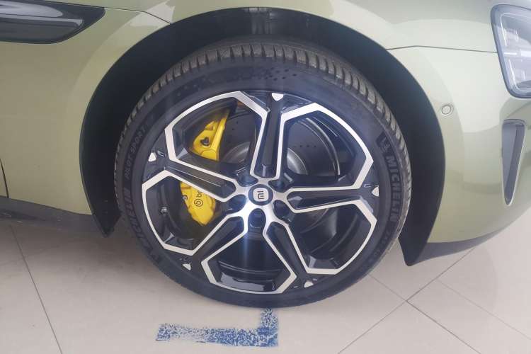 Used  SU7 2024 Four-Wheel Drive Ultra-Long Range Advanced Intelligent Driving Max Edition
