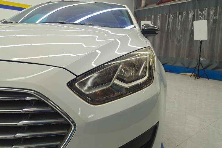 Used Ford Escort 2019 Revised 1.5L Automatic ZhiXiang Version China VI Standard
