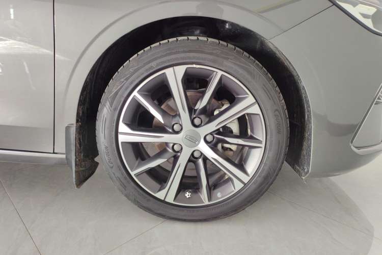 Used Geely Auto Emgrand 2022 4th Generation 1.5L CVT Flagship Model
