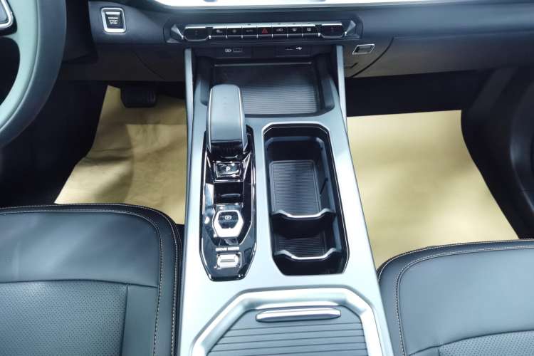 Used Geely Auto Haoyue L 2024 2.0T DCT Prestige Version