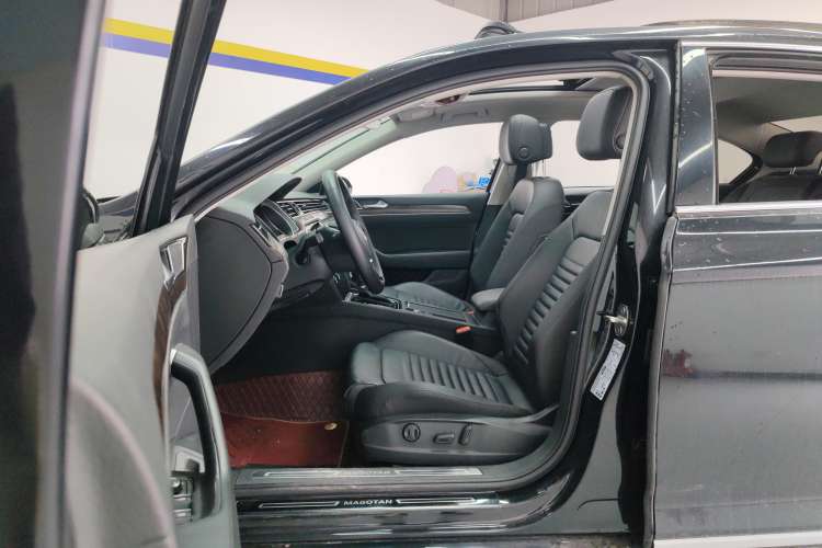 Used Volkswagen Magotan 2019 330TSI DSG Luxury Version China VI Standard
