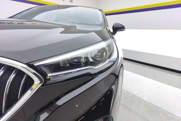 Used Hongqi H5 2022 Classic Model Facelift 1.8T Automatic Smart Connect Flagship Edition
