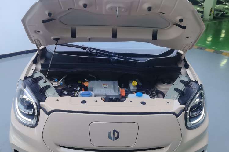 Used Leapmotor T03 2021 400 Lite Edition - Lithium-Ion Battery
