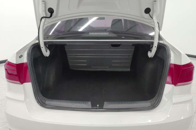 Used Volkswagen Santana 2021 1.5L Automatic Fashion Edition