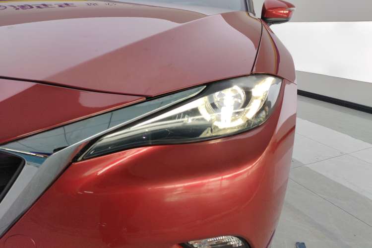 Used Mazda CX-4 2018 2.0L Automatic Two-Wheel Drive Blue Sky Dynamic Version China V Standard
