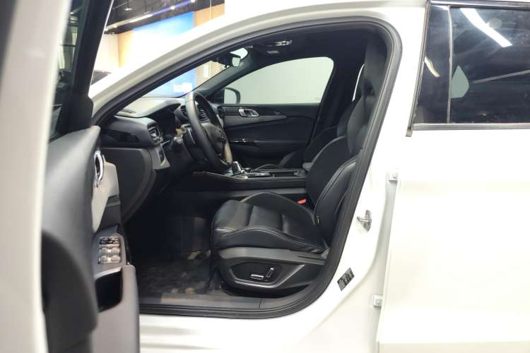 Used Lynk & Co 03 2022 2.0TD DCT GenioPlus
