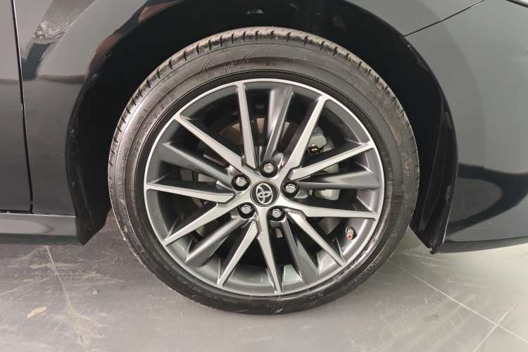 Used Toyota Camry 2021 2.5G Luxury Edition
