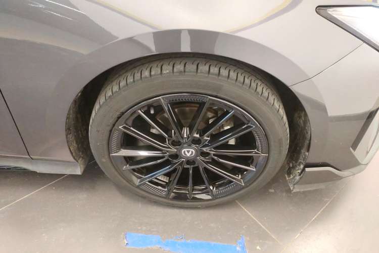 Used Changan UNI-V 2024 1.5T Prestige Sport Edition
