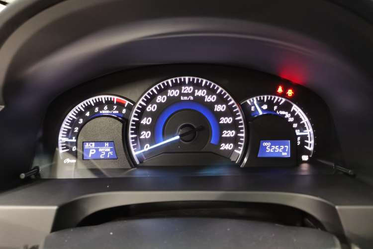 Used Toyota Camry 2016 2.0G 10th Anniversary Leading Edition
