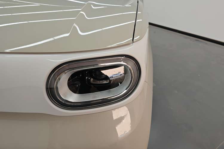 Used Wuling Hongguang MINIEV 2024 3rd Generation 215km Advanced Version
