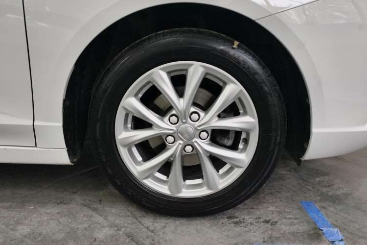 Used Roewe i5 2020 1.5L Manual 4G Connect Luxury Edition
