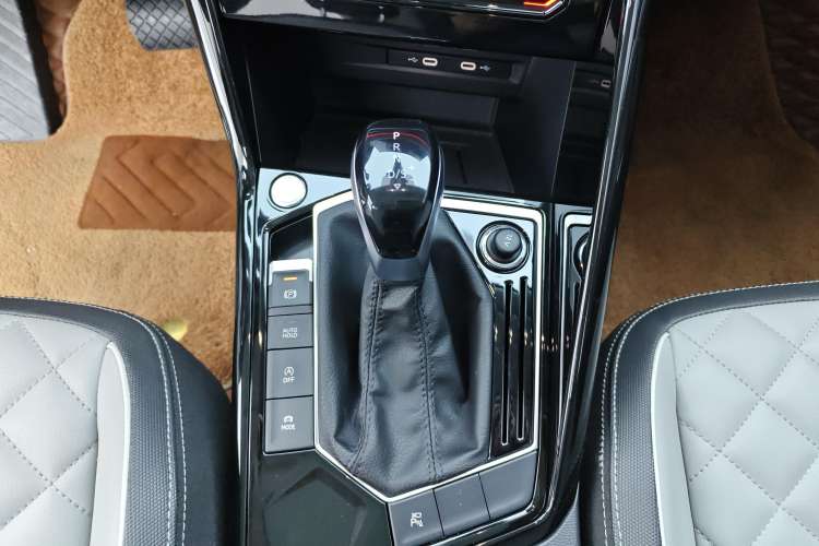 Used Volkswagen Tayron 2023 330TSI Two-Wheel-Drive R-Line High-Energy Version
