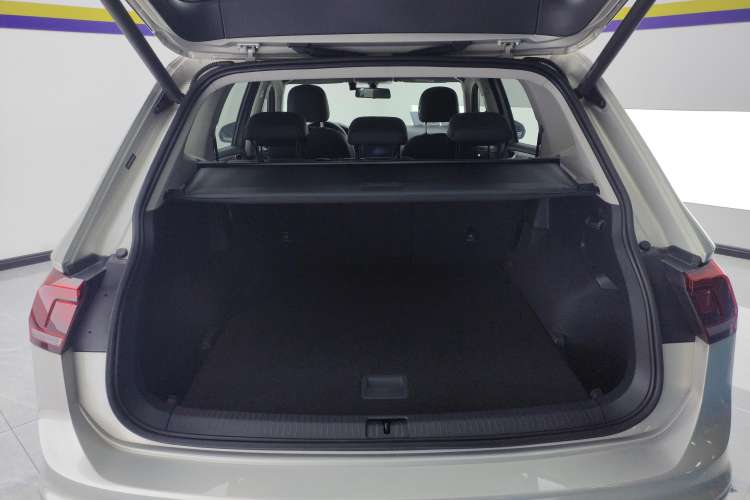 Used Volkswagen Tiguan L 2021 330TSI Automatic Two-Wheel Drive Smart Edition
