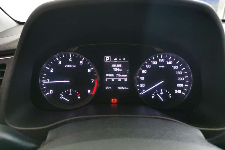 Used Hyundai Elantra 2016 1.6L Automatic ZhiXuan – Elite Version
