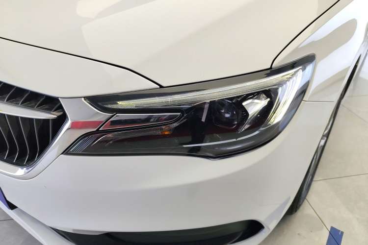 Used Buick GL6 2021 323T Mild Hybrid Connect Luxury Model
