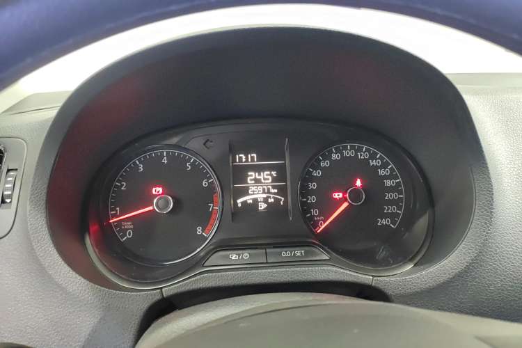 Used Volkswagen Polo 2016 1.4L Manual Fashion Model