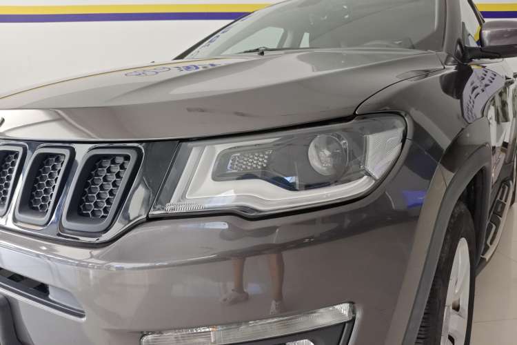 Used  Compass 2017 200T Automatic Family Edition
