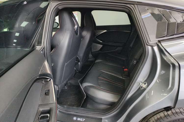 Used MG 7 2023 2.0T Automatic Trophy+ Ignition Glory Edition
