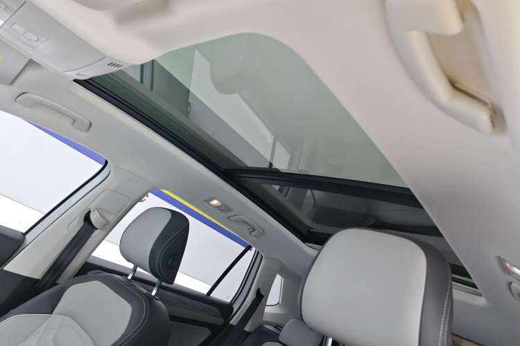 Used Volkswagen Tayron 2023 330TSI Two-Wheel-Drive R-Line High-Energy Version
