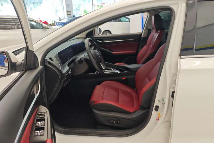 Used Changan Eado 2020 PLUS Blue Whale NE 1.4T GDI DCT Flagship Model
