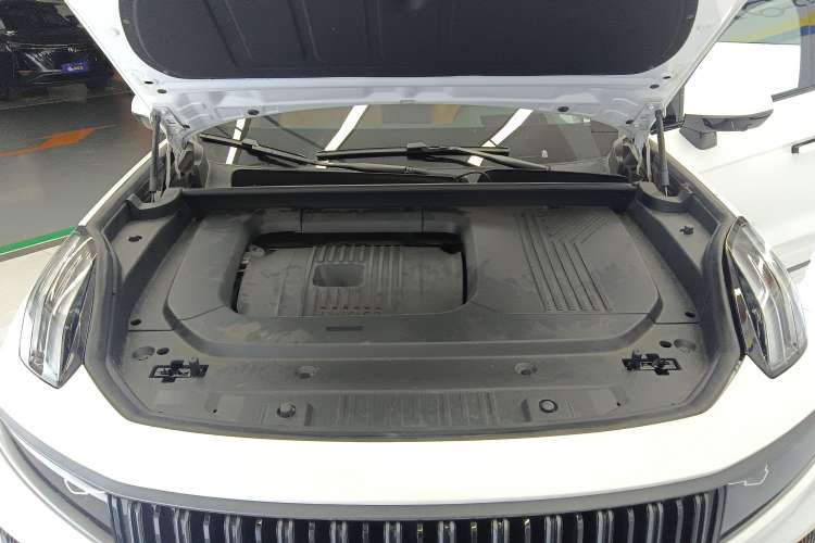 Used Lynk & Co 09 EM-P 2021 2.0T PHEV Halo Six-Seater
