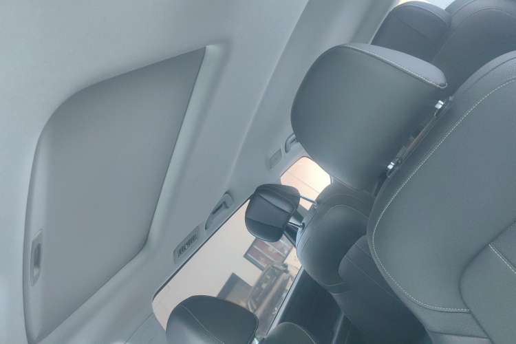 Used GAC Trumpchi M6 2021 270T DCT Luxury Edition (7 Seats)
