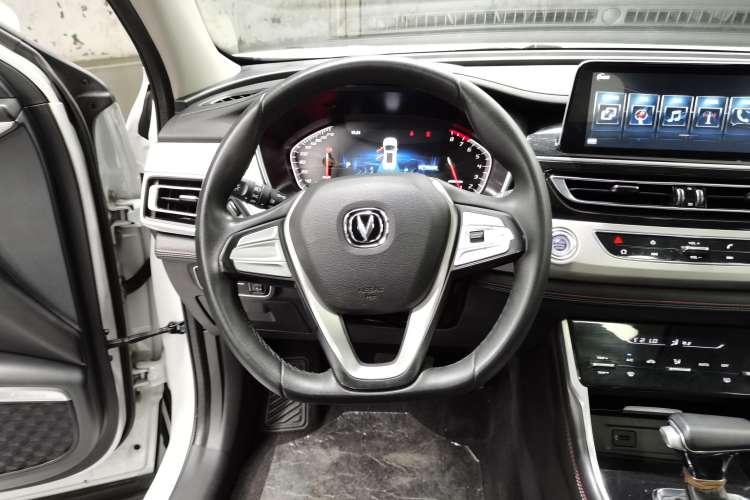 Used Changan CS75 2020 280T DCT Luxury Model China VI Standard
