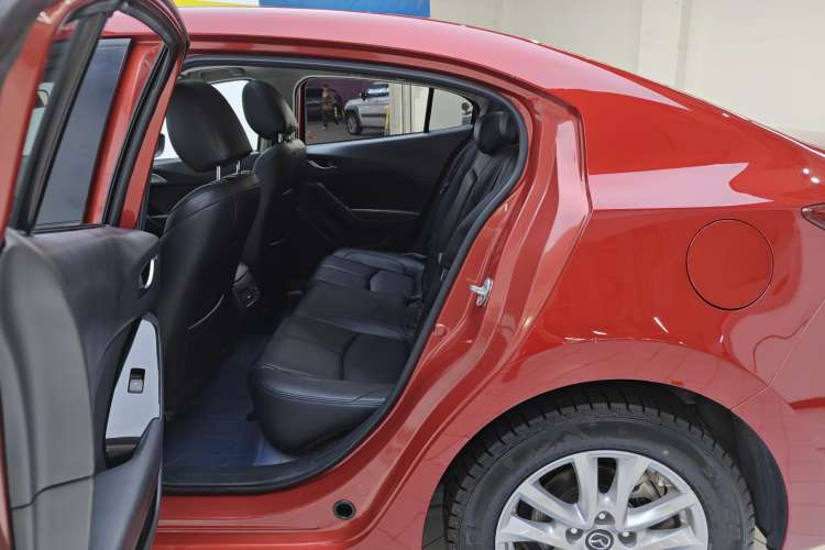 Used Mazda Mazda 3 Axela 2017 Sedan 1.5L Automatic Luxury Model Emission Standard China V
