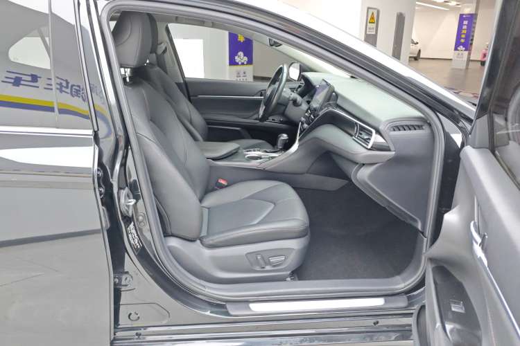 Used Toyota Camry 2021 Dual-Motor 2.5HG Luxury Edition
