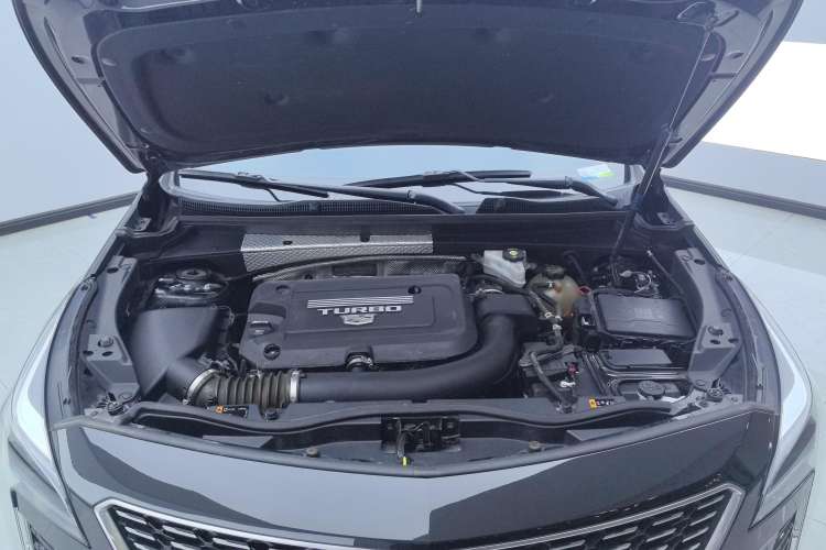 Used Cadillac XT4 2021 28T Two-Wheel Drive Leading Version
