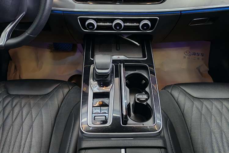 Used Hongqi HS5 2023 2.0T Four-Wheel Drive Flagship Pro Edition
