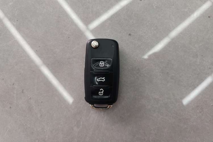 Used Volkswagen Santana 2016 1.4L Manual Fashion Edition
