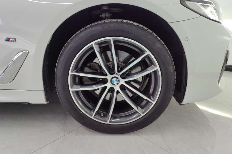 Used BMW 5 Series 2022 Restyled 525Li M Sport Package
