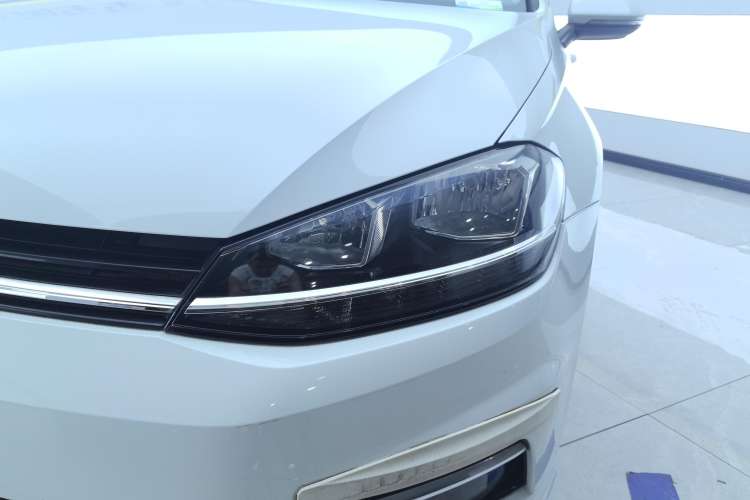 Used Volkswagen Golf 2018 230TSI Automatic Comfort Model
