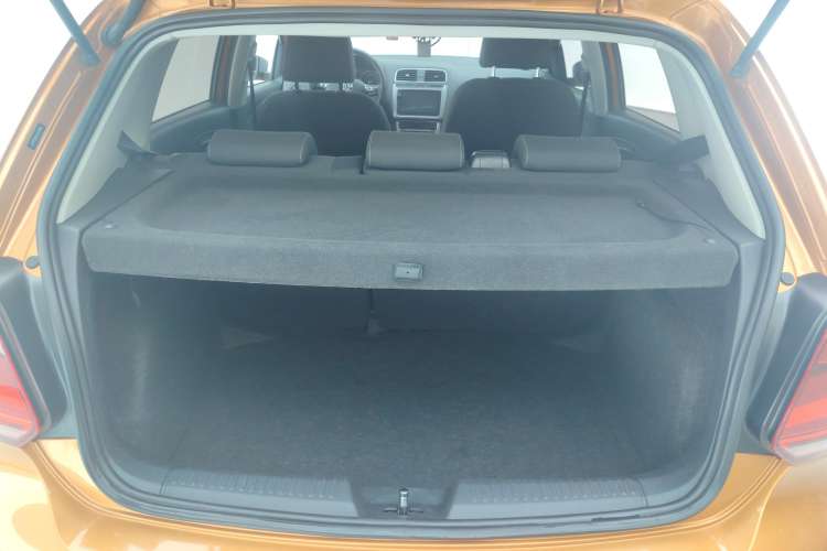 Used Volkswagen Polo 2018 1.5L Cross Polo Automatic
