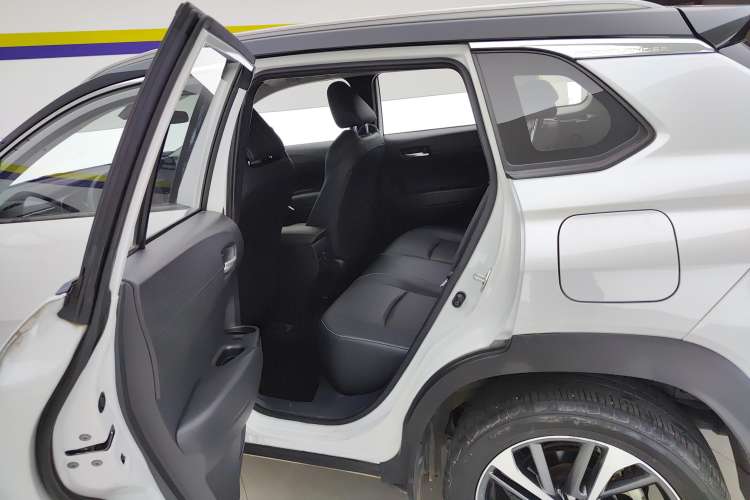 Used Toyota FRONTLANDER 2022 2.0L CVT Luxury PLUS Edition
