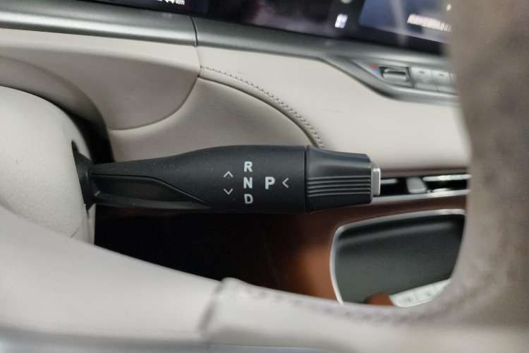 Used VOYAH FREE 2024 Ultra-Long Range Intelligent Driving Version
