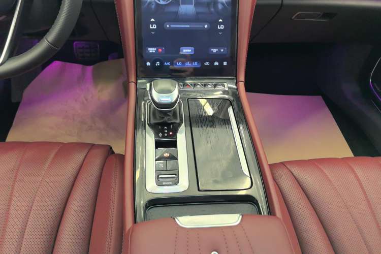 Used Hongqi H5 2024 2.0T Automatic Smart Connect Flagship Edition