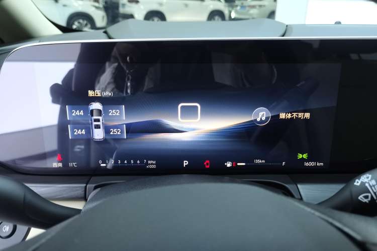 Used Buick GL8 2023 ES Lu Zun Luxury Model
