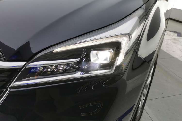 Used Buick Envision 2021 532T Two-Wheel-Drive Luxury Version
