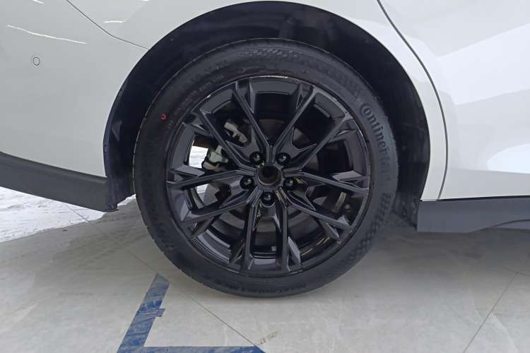 Used Changan UNI-V 2024 1.5T Smart Navigation Version
