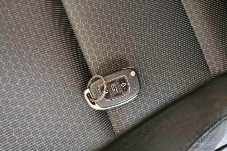 Used Hyundai Elantra 2016 1.6L Automatic ZhiXuan – Elite Version
