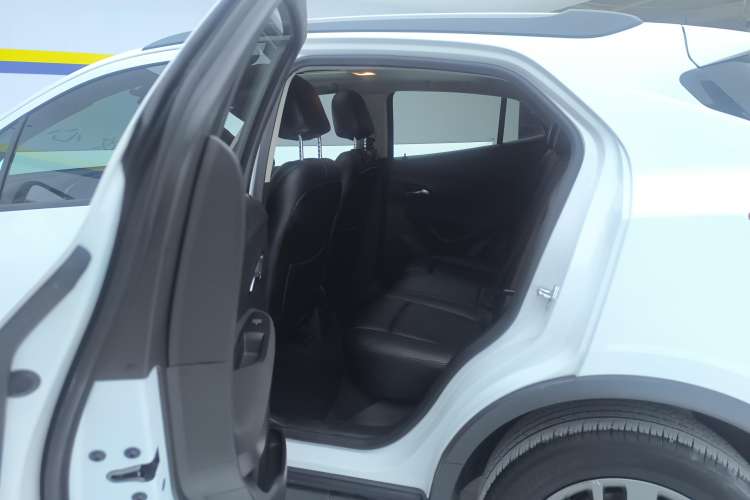 Used Buick Encore 2017 18T Automatic Two-Wheel Drive Urban Leading Model
